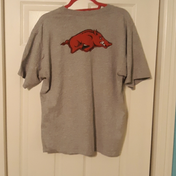 Nike Arkansas Razorbacks shirt - Picture 2 of 2